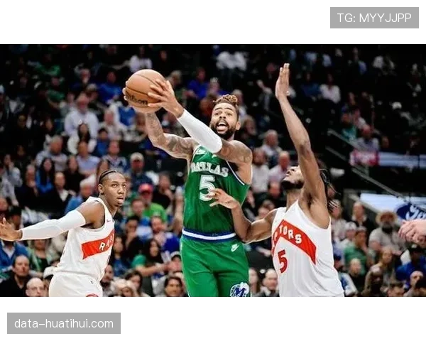 独行侠防守效率排名第九 弗拉格改打前锋后关键得分能力显现